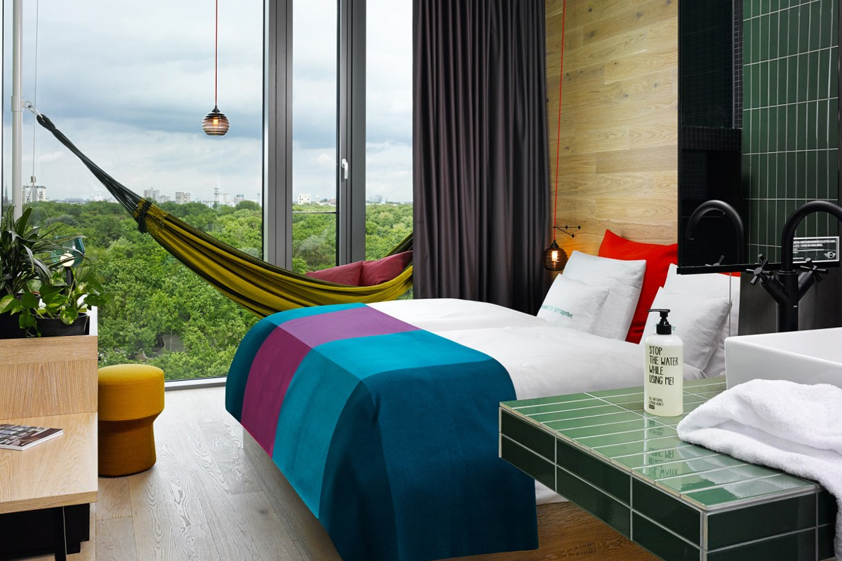 pertama-di-asia-25hours-hotel-akan-hadir-di-jakarta