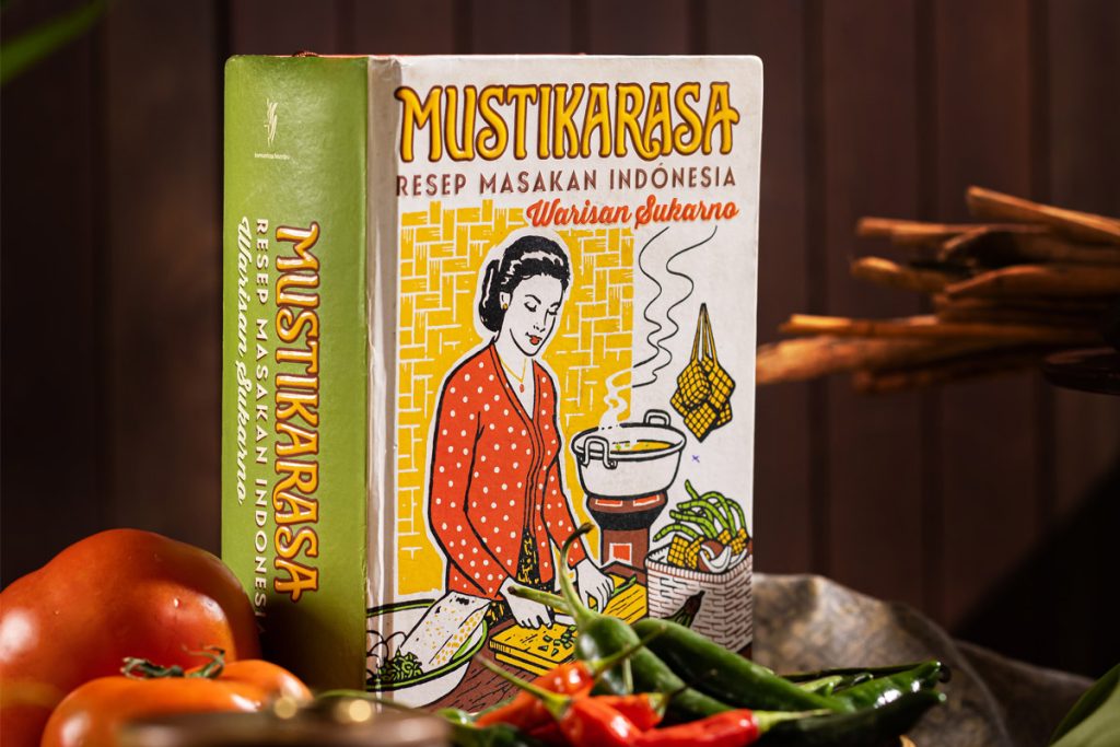 Buku legendaris Mustikarasa berisi kumpulan resep sajian Nusantara.