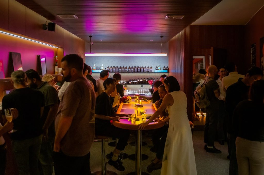 bar speakeasy