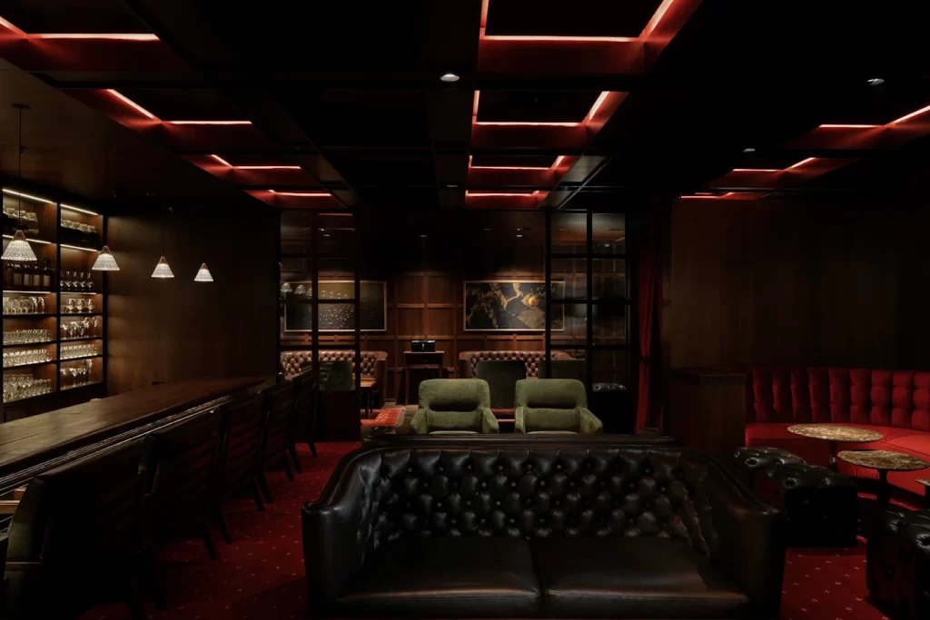 bar speakeasy