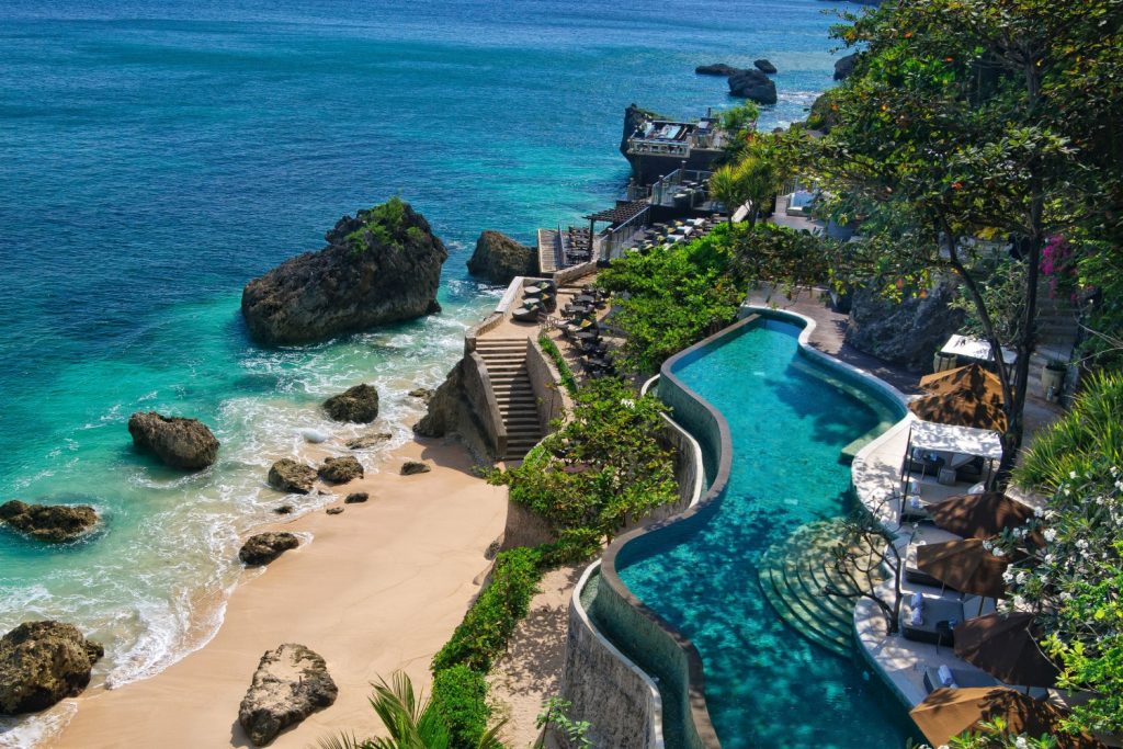 kolam renang hotel